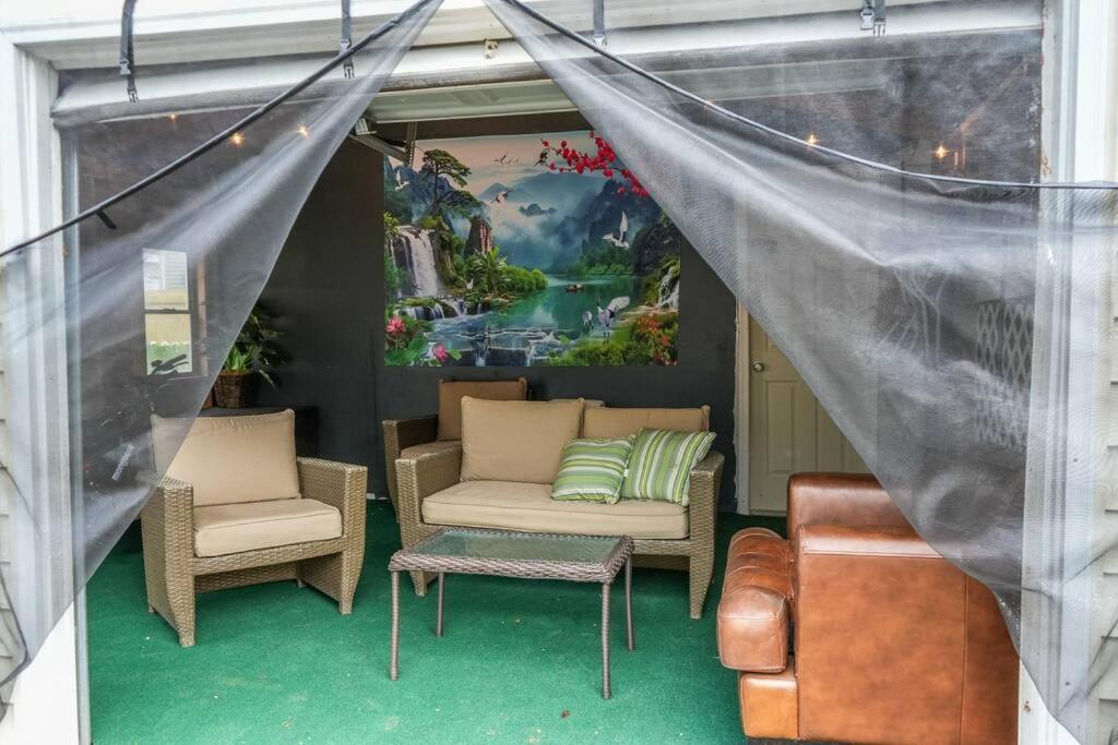 노퍽 Historic Coastal Haven- Pet Friendly Fast Wi-Fi 빌라 외부 사진